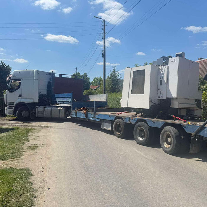 Usługi transportowe Dynamic Solution – transport niskopodwoziowy